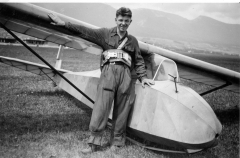1945-Olten_Hardy-m-Grunau-Baby-u-Salvator-Fallschirm